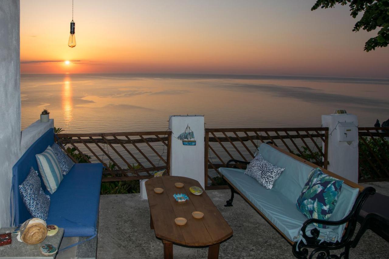 Balcony On The Rocks Villa Agioi Saranta Eksteriør bilde